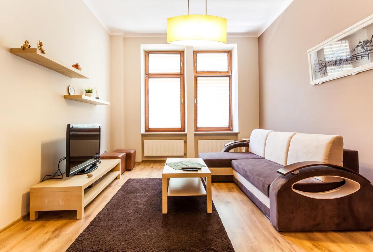Appartement Lazarza 17 *