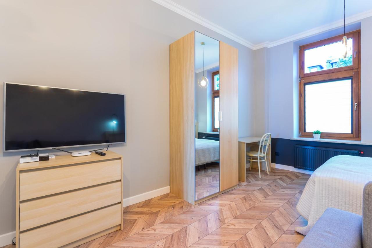 Appartement Lazarza 17 *